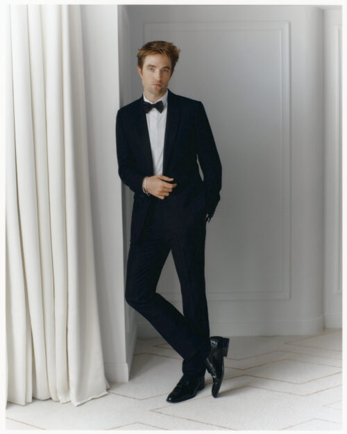 2025_05_17_DIOR_Getting Ready_Robert Pattinson_040_Scan copie
