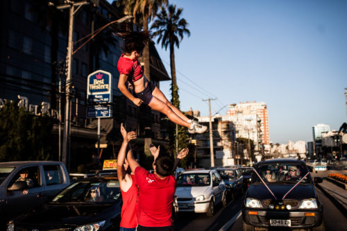 Spectacle acrobatique de rue