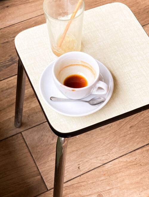 2025_SérieEnCours_CaféParisiens11
